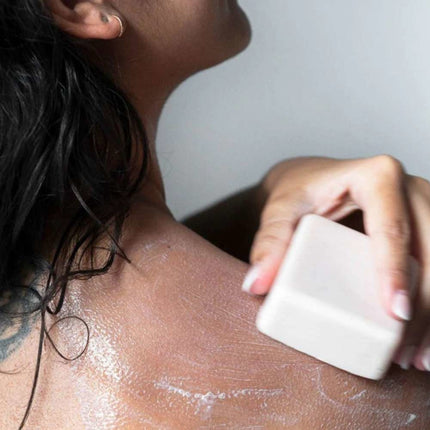 Attitude Leaves Bar Plasticvrije Body Scrub Sandalwood - 113gr