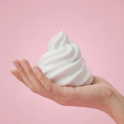 Deserved Deserved Shower Foam Strawberry Milkshake - 250ml