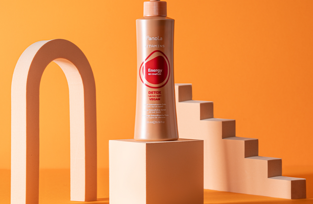 Fanola Vitamins Energy Detoxifying Scalp Scrub - 195ml