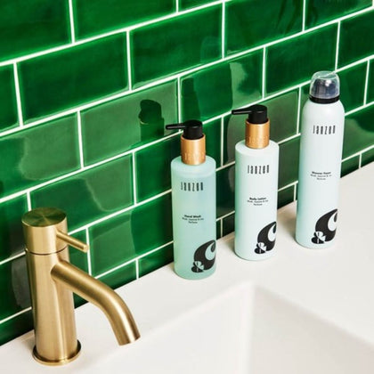 Janzen &C Shower Scrub Musk Jasmine - 200ml