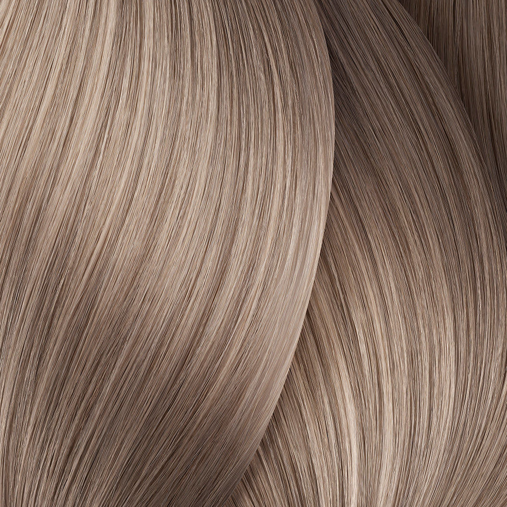9.82 - Milkshake Zeer Licht Mokka Parelmoer Blond