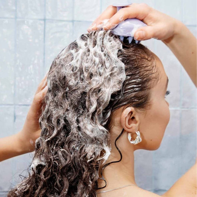 Maria Nila Scalp Brush Lavender Blue