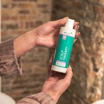 Neofollics Scalp Therapy Exfoliating Shampoo - 250ml