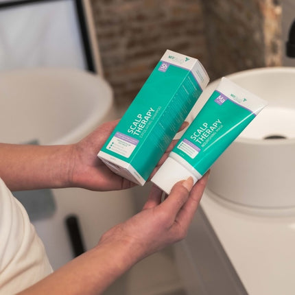 Neofollics Scalp Therapy Exfoliating Shampoo - 250ml