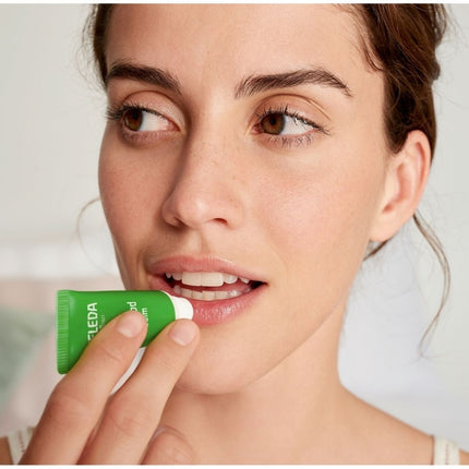 Weleda Skin Food Lip Balm - 8ml