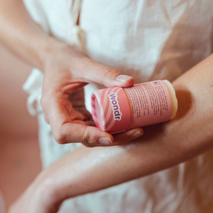 WONDR Repair Body Butter Bar Apricot