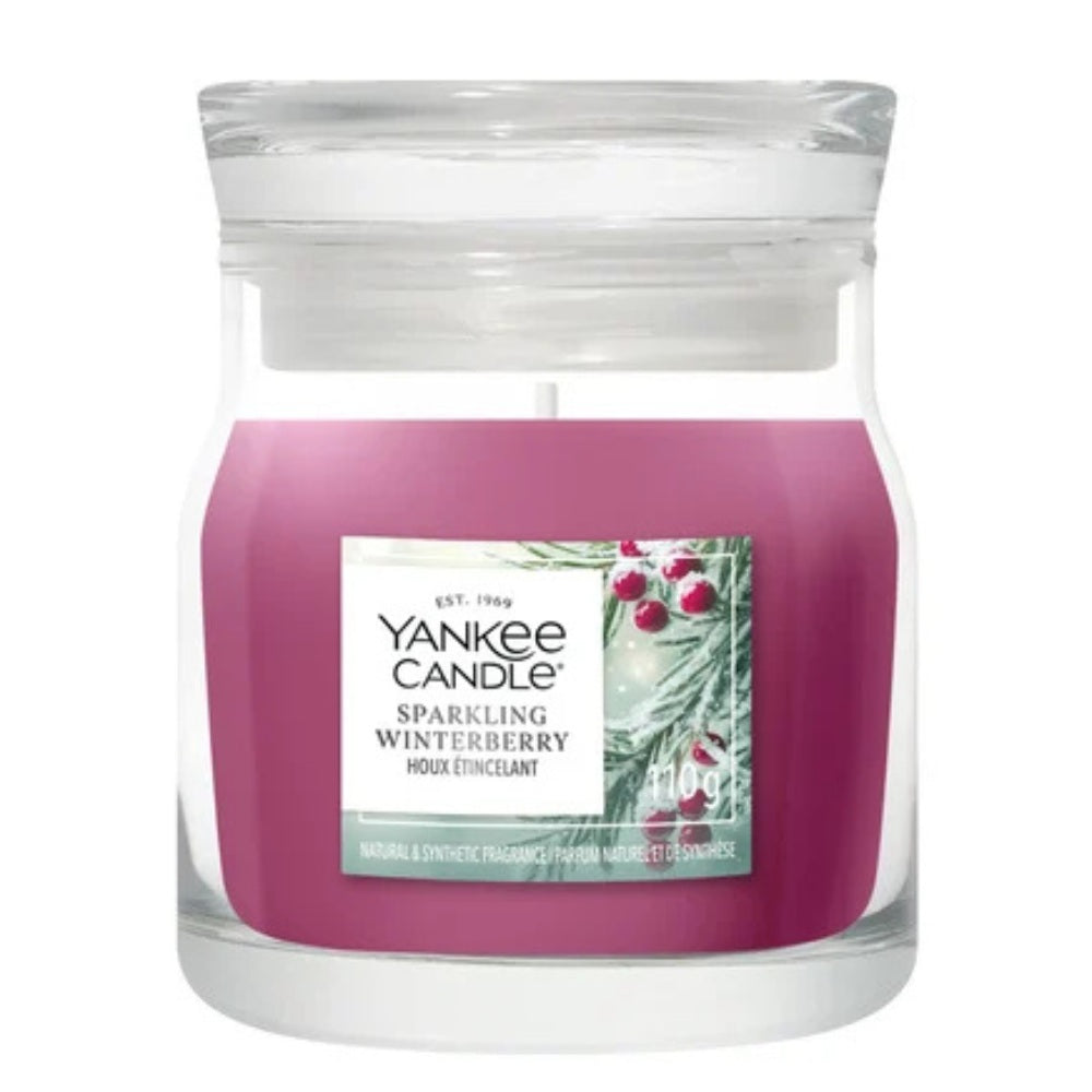 Yankee Candle Sparkling Winterberry Small Jar - 110gr